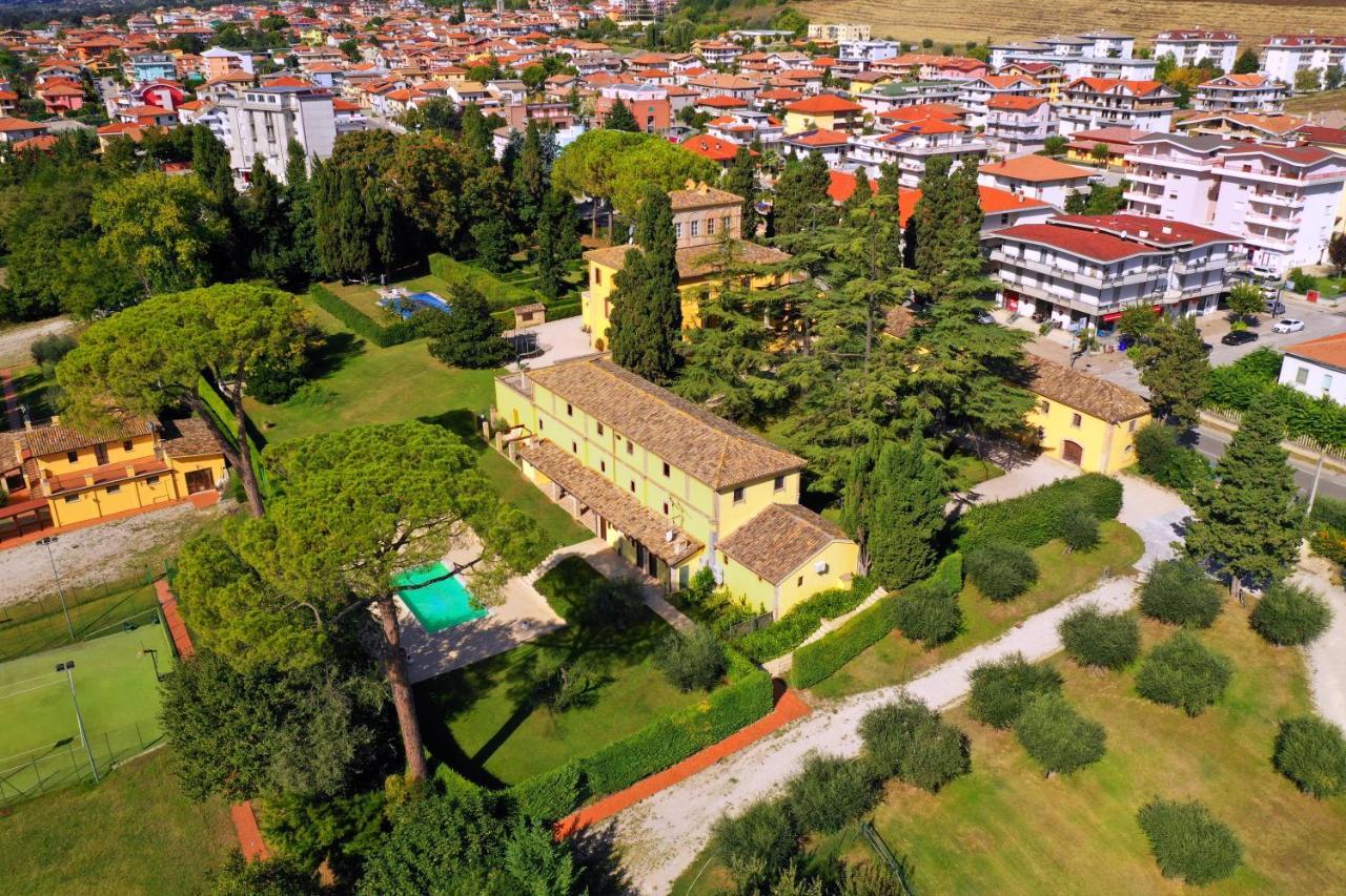 Agriturismo Villa Irelli Castellalto Ngoại thất bức ảnh