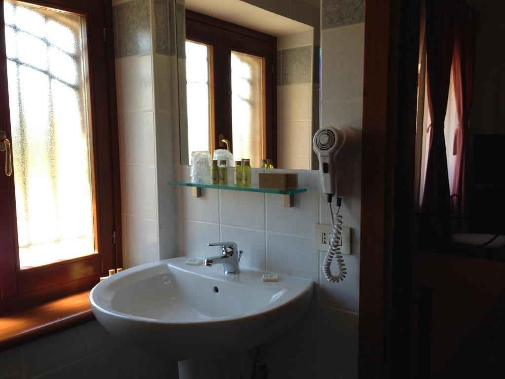 Agriturismo Villa Irelli Castellalto Phòng bức ảnh